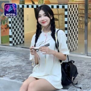 Read more about the article Hot51 Live App Indonesia Review | Hiburan Live Terbaik