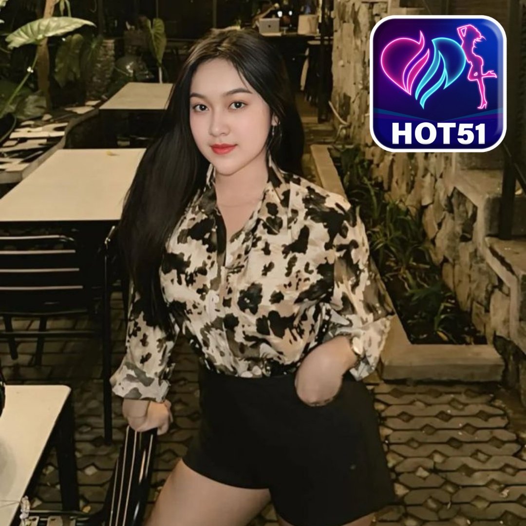 Read more about the article Hot51 vs MLive: Mana yang Lebih Baik?